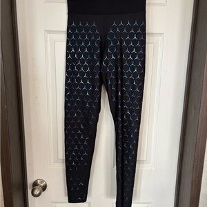 Ultracor Black and Blue Patterned Leggings